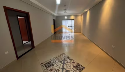 Oportunidade única! Casa à venda em Americana-SP, Vila Cordenonsi, 3 quartos, 1 suíte, 2 salas, 2 banheiros, 2 vagas, 200m².