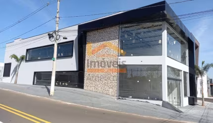 Salão Comercial à Venda em Santa Bárbara D'oeste-SP, Jardim Mollon: 3 Salas, 4 Banheiros, 6 Vagas de Garagem, 650m² de Área