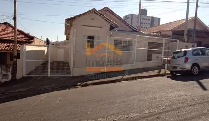 Casa comercial disponível para locação no bairro Vila Redher em Americana