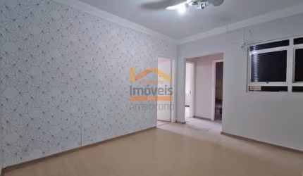 Sala comercial sobre loja no calçadão da Rua Trinta de Julho no Centro de Americana