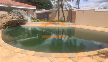 Casa residencial/comercial para venda 452,60m² construção 1.084,20 terreno 2.500.000,00