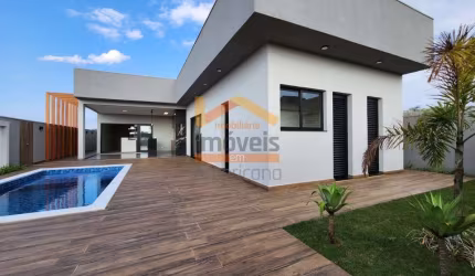 Casa de Alto Padrão em Condomínio no Parque Fortaleza em Nova Odessa-SP: 3 quartos, 1 suíte, 3 salas - 248m²