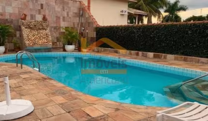 Casa com 3 quartos à venda no Centro, Águas de São Pedro  por R$ 880.000