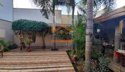 Espetacular Casa à Venda em Americana-SP no Jardim Terramérica III - 4 Quartos, 2 Suítes, 1 Sala, 4 Banheiros, 4 Vagas de Garagem, 284m²!