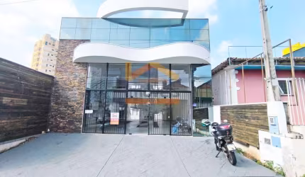 Salão Comercial para Locação em Americana-SP, Jardim Girassol: 3 Banheiros, 4 Vagas de Garagem, 307m²
