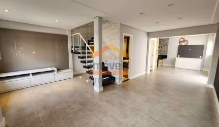 Casa de alto padrão para locação em condomínio fechado em Nova Americana, Americana-SP: 3 quartos, 1 suite, 2 salas, 3 banheiros, 2 vagas, 135m².