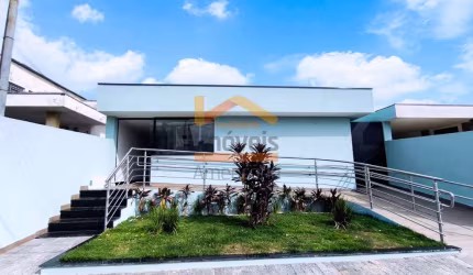 Casa Comercial para Locação na Vila Pires em Santa Bárbara D'oeste-SP: 6 Salas, 3 Banheiros, 235,27 m² de Área