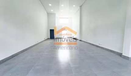 Salão Comercial para Locação em Americana-SP na Vila Nossa Senhora de Fátima: 2 Banheiros, 2 Vagas e 115m² de Área.
