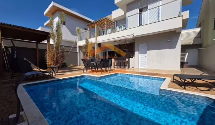 Oportunidade Única: Casa de alto padrão em condomínio no Residencial Imigrantes, Nova Odessa-SP - 3 quartos, 3 suítes, 3 salas, 5 banheiros, 4 vagas - 260m².