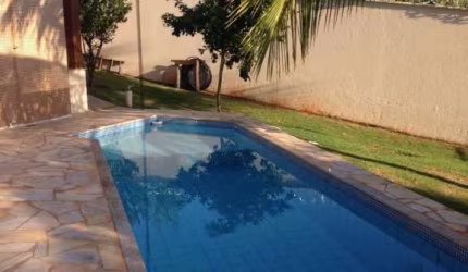 CASA EM LAGOA SANTA -MG TERRENO DE 1.000 M² A 02 QUADRAS DA LAGOA