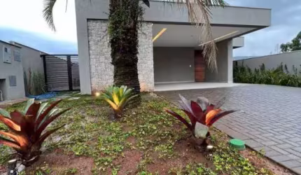 Excelente casa Linear no Alphaville