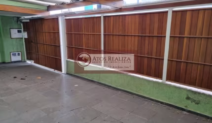Casa térrea com edícula em Santo Amaro - São Paulo: 172m², 5 dormitórios, 1 suíte, 3 banheiros por R$980.000. Compre agora!