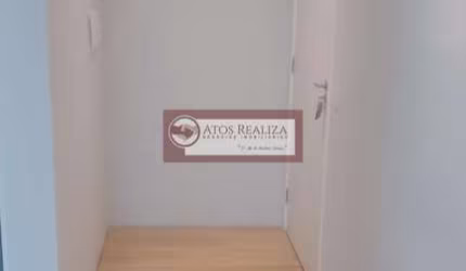 Alugo Excelente  Apartamento... Contem 2 dorm todos com planejados...sala de estar e de jantar integrada... cozinha com planejados...lavanderia com planejados...1 banheiro...O condomínio oferece... pi