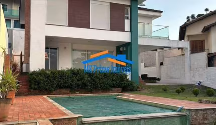 Linda casa em condomínio com 260 m²  no golf vilage PARA LOCAÇÂO