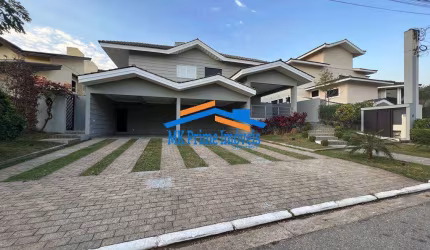 Casa 700m² com 4 suítes no Tamboré 3  para LOCAÇÃO.