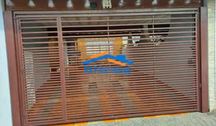Sobrado com 218m², 2 Dormitórios e 4 Vagas de garagem - Jaguaribe.