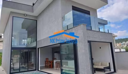 Casa em Condomínio sendo 545m² no Gênesis II em Alphaville