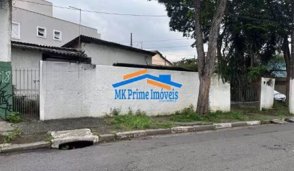 Terreno de Esquina à Venda – Localização Privilegiada e Ótima Oportunidade.