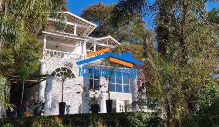 Casa em condomínio 2400m² no  condomínio  Alpes da Cantareira.