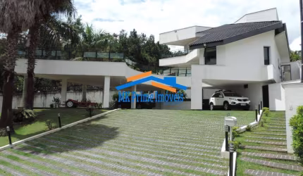 Casa em Condomínio  2400m² com 4 suítes no Resisdencial 4 para Locação
