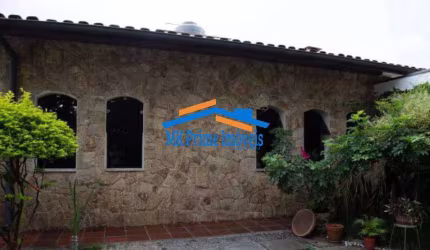 Casa Assobradada 150 m² - 3 Quartos, 2 suítes 2 Vagas - Parque Continental