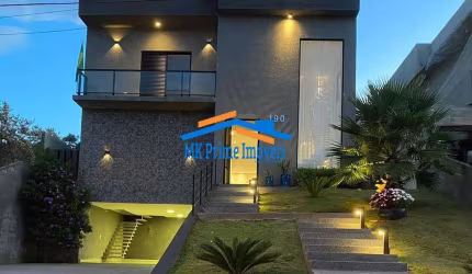 Casa em condomínio 700m² com 4 suítes no Cond. Santa Maria.