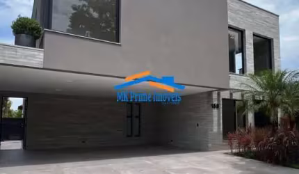 Linda Casa no Condomínio mais Desejado e Seguro em Alphaville, Barueri/SP.