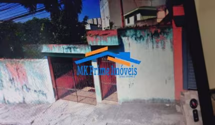 Casa Térrea Antiga para Reforma ou Demolição