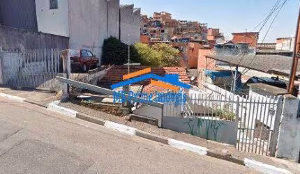 Ótimo Terreno em declive 190m² com casa para Venda - Ayrosa, Osasco/SP