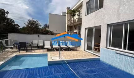 Excelente Casa Nova no Condomínio New Ville - Santana de Parnaíba-SP.