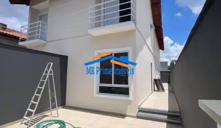 Excelente Sobrado novo 125m² com 3 dormitórios sendo 1 suíte no Umuarama.