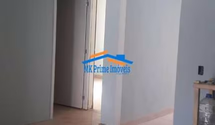 2 Casas Térreas sendo 1 Totalmente Reformada e 8 vagas