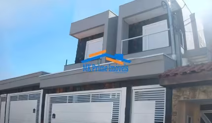 Sobrado NOVO com fino acabamento 187 m² 3 dorm 1 suite - 6 vagas- Campesina