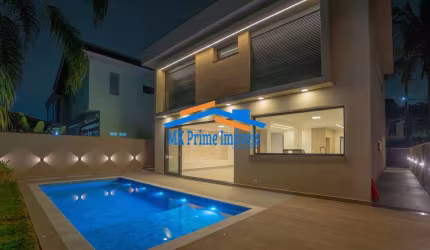 Casa Moderna Retrofit completo, com 3 suítes no Residencial 4 - Alphaville.