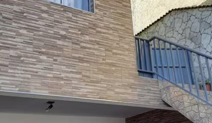 Casa Assobradada em excelente estado de Conservação. Osasco