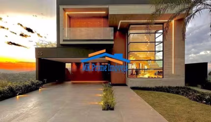 Luxuosa Casa no Condomínio Gênesis II - 490m² de Terreno com Vista p/ Mata.
