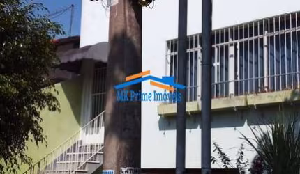Excelente Sobrado com 3 Dormitórios sendo 1 Suíte e 3 Vagas de Garagem.