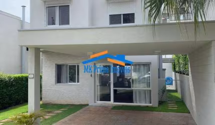 Casa em Condomínio Fechado com Hidro, Lareira, Armários, Piscina  - Granja