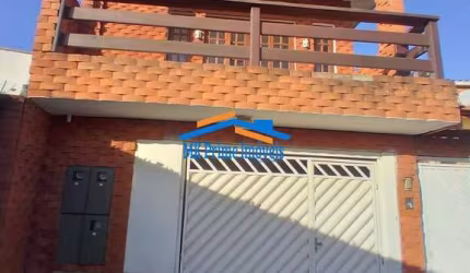 Incrível Sobrado Para Renda, com 3 casas ! Renda média de R$4.500,00