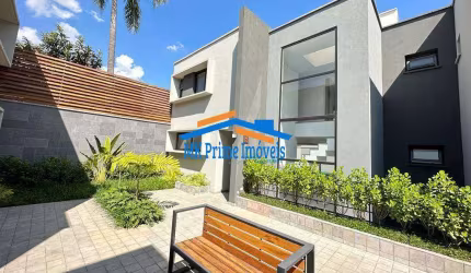 Linda Casa Nova em Condomínio no Campo Belo com 435m², 4 Suítes e 4 Vagas!