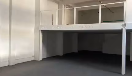 VENDE  Prédio Comercial Km 18 com 636m2.