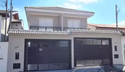 2 Sobrados Novos em construção, Bela Vista, Osasco, São Paulo.