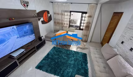 Excelente Casa Térrea com 3 Dormitórios e 2 Vagas de Garagem.