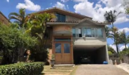Casa no Condominio Refúgio dos Pinheiros, Itapevi, São Paulo.