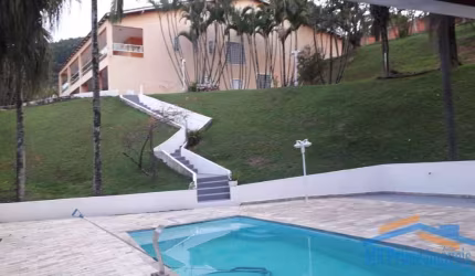Residência de 1.100 m² em Santana de Parnaíba.