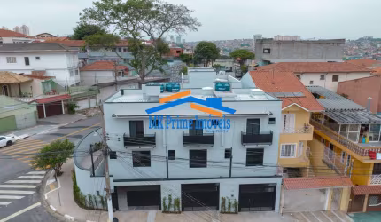 Sobrado Novo sendo 3 Dormitórios, 1 Suíte, 3 Vagas na Vila Osasco.