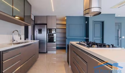 Linda Cobertura com 280 m², 3 suítes, 4 vagas no Ed. Quartier no Brooklin!