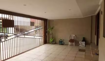 Casa Térrea à venda com 4 quartos e 2 vagas - Continental $850.000,00