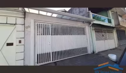 Excelente Sobrado com 2 Dormitórios e 2 Vagas de Garagem.