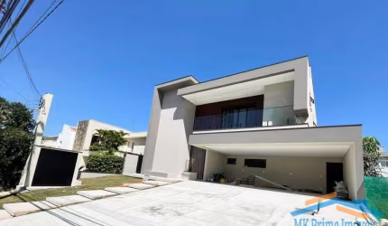 Casa com Acabamentos de Alto Padrão em Alphaville Residencial 2.